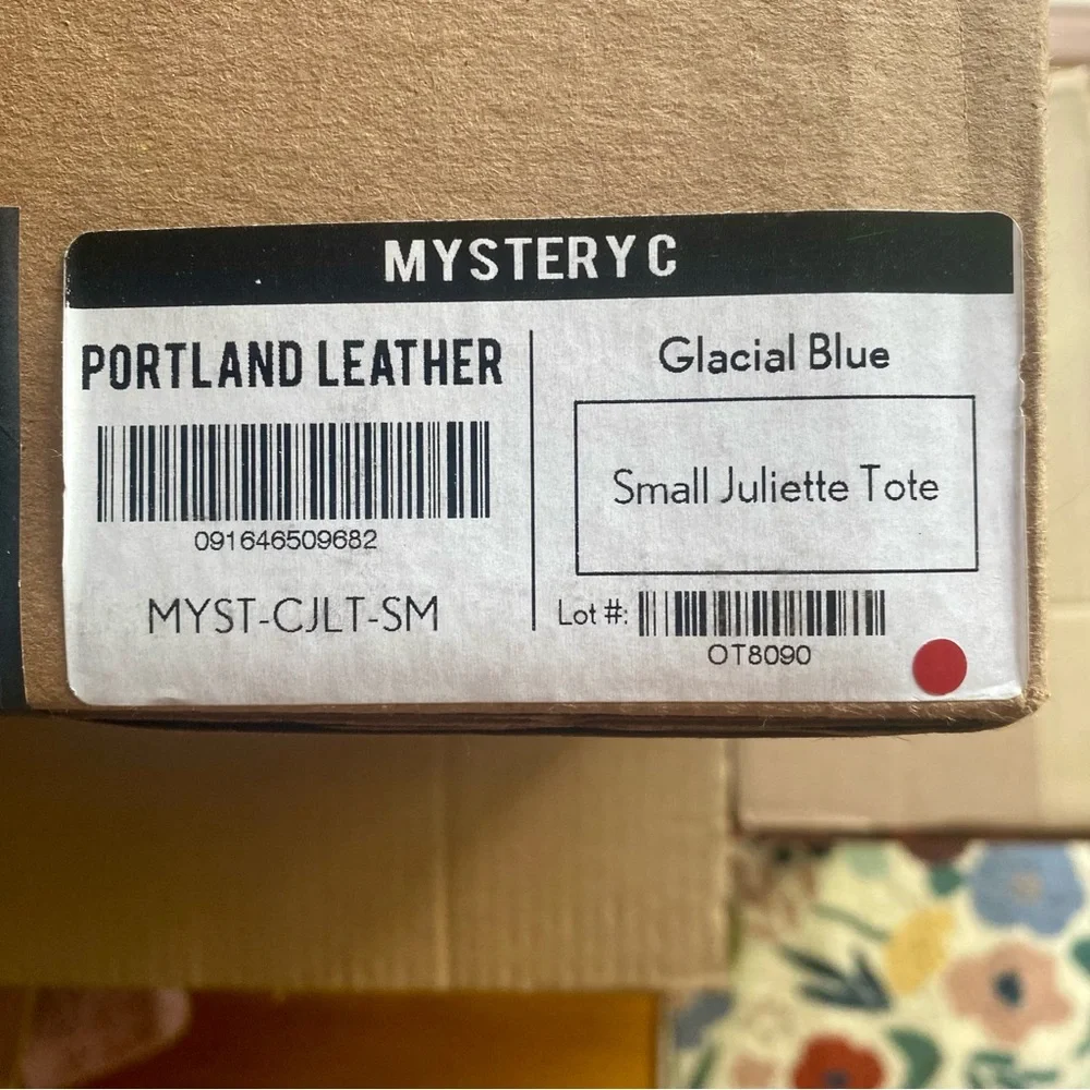 PORTLAND LEATHER GLACIAL BLUE SMALL JULIETTE TOTE - Picture 14 of 14